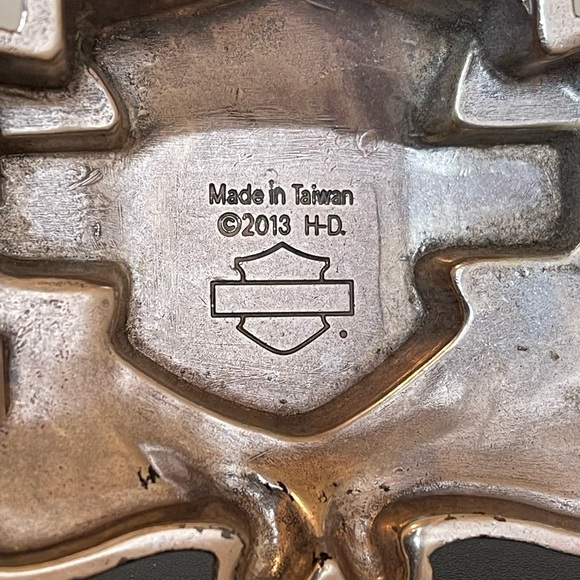 Harley Davidson Leather Belt & Buckle - Picture 4 of 11